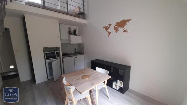 Appartement à louer 2 pièces 28.01m²
