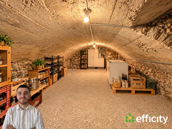 Maison
         10 pièces
        - 225 m² 349 000 € *