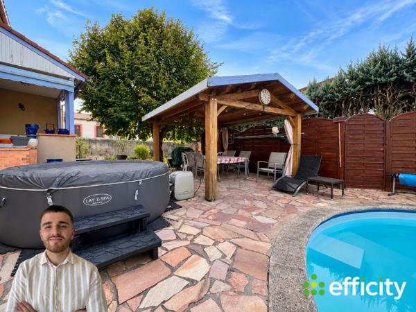Maison
         10 pièces
        - 225 m² 349 000 € *