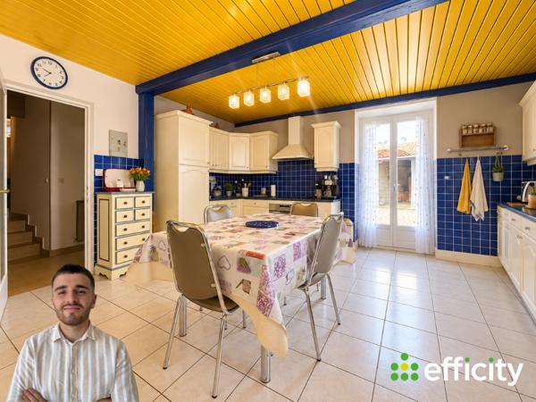 Maison
         10 pièces
        - 225 m² 349 000 € *
