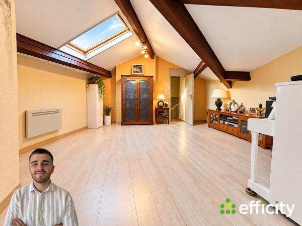 Maison
         10 pièces
        - 225 m² 349 000 € *