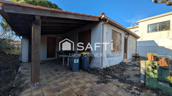 Le Grau-d’Agde – À 500 m des plages, maison avec garage à rénover sur terrain de 800 m²