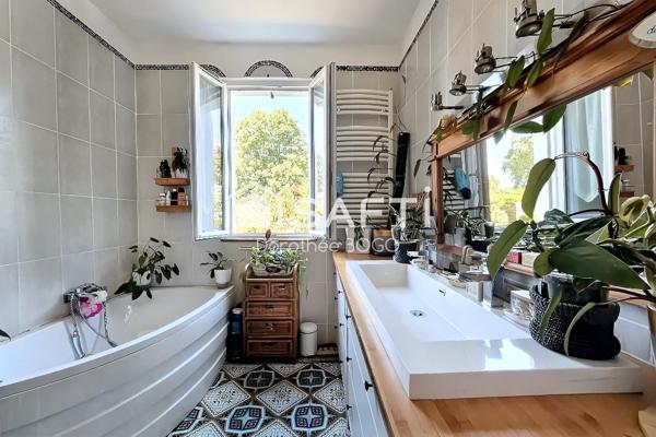 Maison 4 chambres + bureau + garage