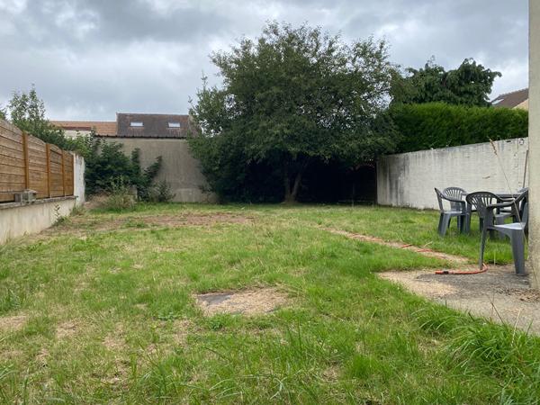 Vente                                                      Maison
                        
                     6 pièces                      107 m2                     à Orsay