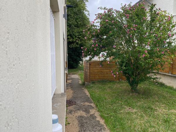 Vente                                                      Maison
                        
                     6 pièces                      107 m2                     à Orsay