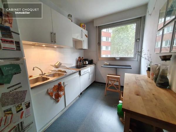 F2 AVEC PARKING EN RESIDENCE SECURISEE A LOUER - LILLE VAUBAN - NATIONALE - 56 m 2 - 839 € charges comprises par mois