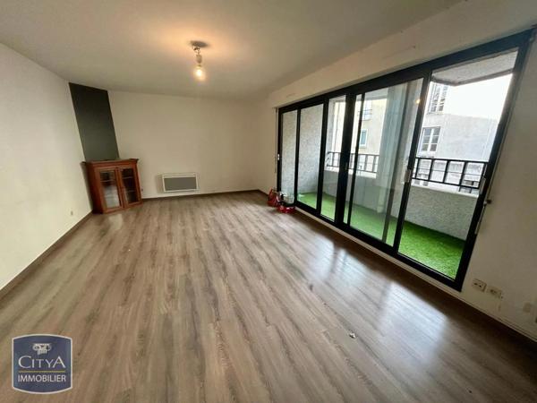 Appartement à louer 2 pièces 74.64m²