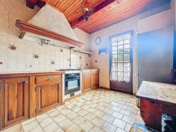 Maison 4 pièces à vendre à Marseille - Quartier Bon Secours, calme, jardin, stationnement