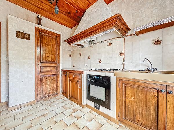 Maison 4 pièces à vendre à Marseille - Quartier Bon Secours, calme, jardin, stationnement