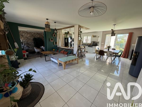 Maison à vendre 6 pièces 124 m² Beaumont Saint-Cyr