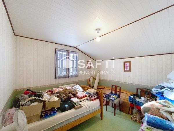 Maison avec terrain au fort potentiel à Chabrac