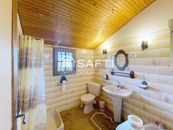 Maison avec terrain au fort potentiel à Chabrac