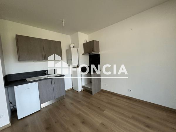 Location Appartement 2 pièces 40.7 m² - 26 RUE VICTOR HUGO Vouvray 37210