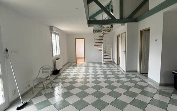 Maison à louer    4 pièces •  Guiscard