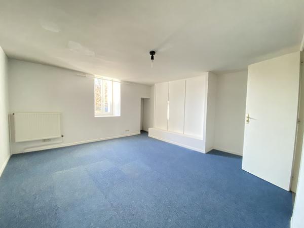 Maison 4 pièce(s) 3 chambre(s) 141 m²