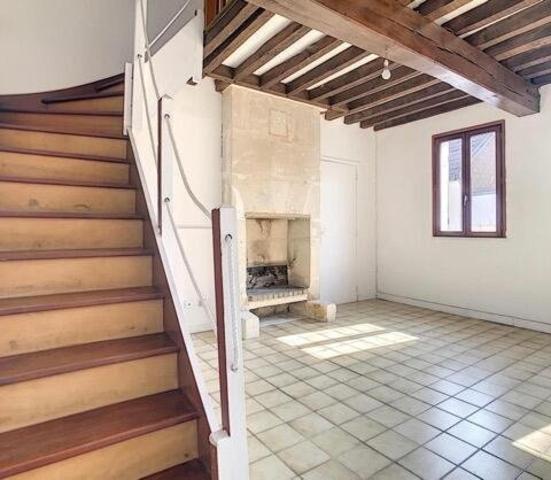 Jolie maison mitoyenne 42 m2 T2 louée 550 €