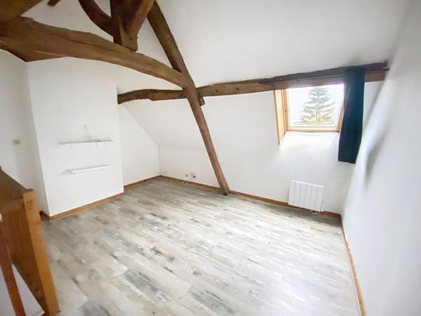 Jolie maison mitoyenne 42 m2 T2 louée 550 €