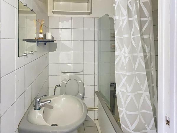 Jolie maison mitoyenne 42 m2 T2 louée 550 €