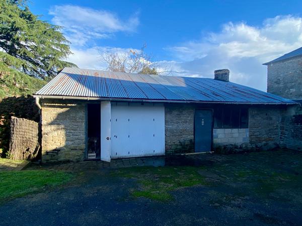 Maison à vendre à Dinan coeur de ville- Opportunité rare ! 700 m² de jardin vie de plain-pied possible