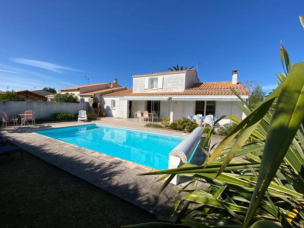 LA BRÉE - Maison 3 chambres, piscine - 120 m² - Proche bourg