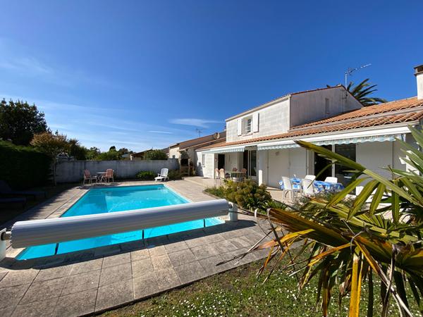 LA BRÉE - Maison 3 chambres, piscine - 120 m² - Proche bourg