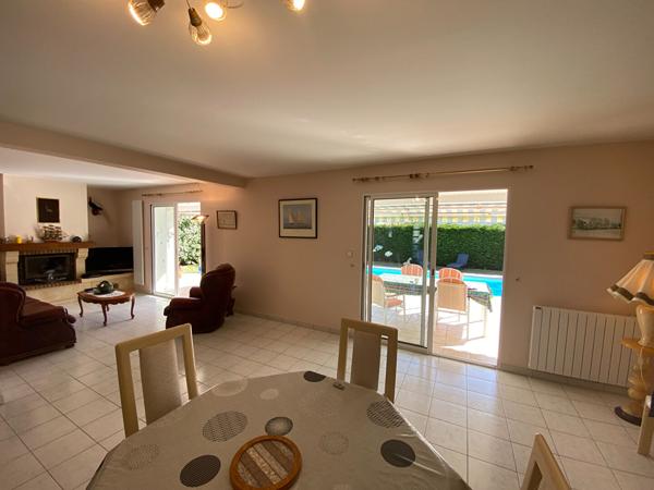 LA BRÉE - Maison 3 chambres, piscine - 120 m² - Proche bourg