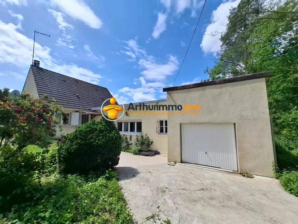 Vente                                                      Maison
                        
                     6 pièces                      118 m2                     à Crécy-la-Chapelle