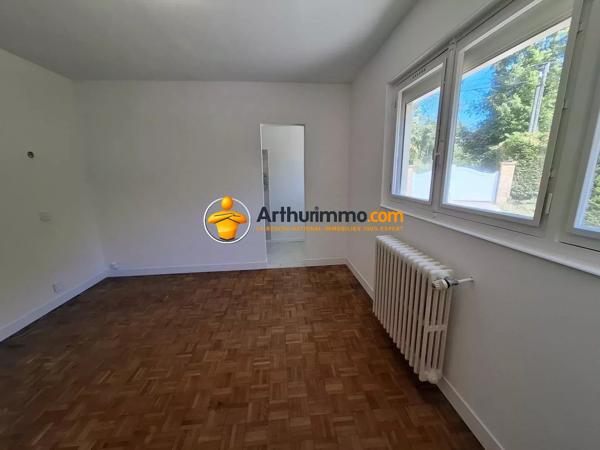 Vente                                                      Maison
                        
                     6 pièces                      118 m2                     à Crécy-la-Chapelle