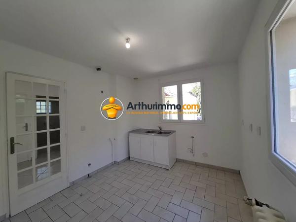 Vente                                                      Maison
                        
                     6 pièces                      118 m2                     à Crécy-la-Chapelle