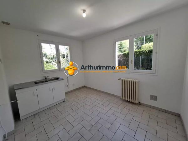 Vente                                                      Maison
                        
                     6 pièces                      118 m2                     à Crécy-la-Chapelle