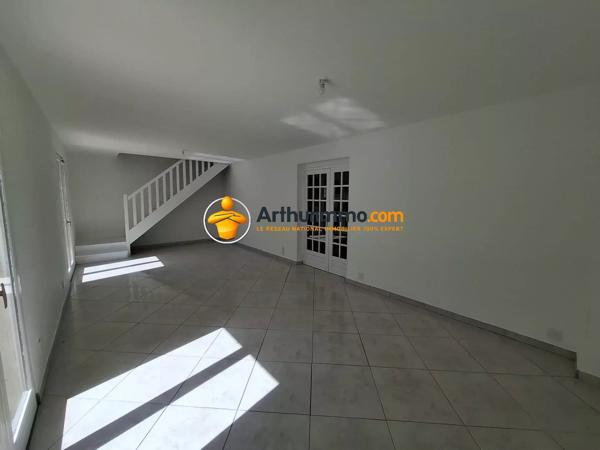 Vente                                                      Maison
                        
                     6 pièces                      118 m2                     à Crécy-la-Chapelle