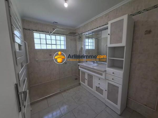 Vente                                                      Maison
                        
                     6 pièces                      118 m2                     à Crécy-la-Chapelle