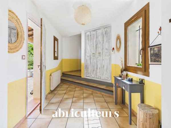 PROPRIÉTÉ DE CHARME 184 m² POURRIÈRES | Domaine de 6 500 m², Dépendance T2 & Piscine