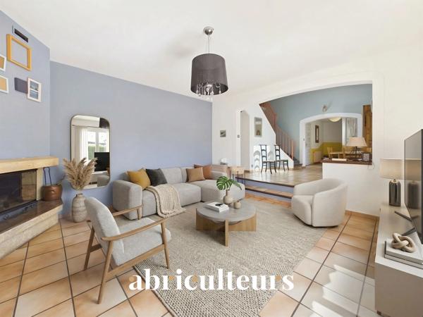 PROPRIÉTÉ DE CHARME 184 m² POURRIÈRES | Domaine de 6 500 m², Dépendance T2 & Piscine