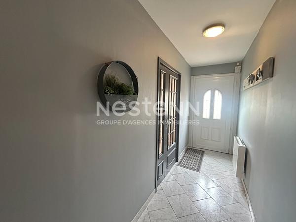 Pavillon familial idealement situe a Cerans et entierement de plain pied !