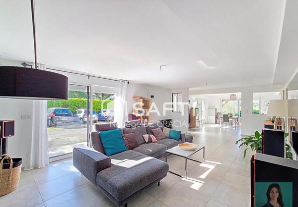 Superbe maison T6 tout confort de 211 m2 au calme entièrement rénovée sous garantie 10 ans