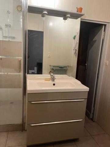 TALENCE  CHARMANTE MAISON A RENOVER SUR PARCELLE D'ENVIRON 479 M2  // 10  MINUTES PLACE NANSOUTY