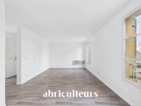 Coup de cœur : Sublime T4 (84 m²) de 3 chambres, lumineux & spacieux en vente à Survilliers (95470).