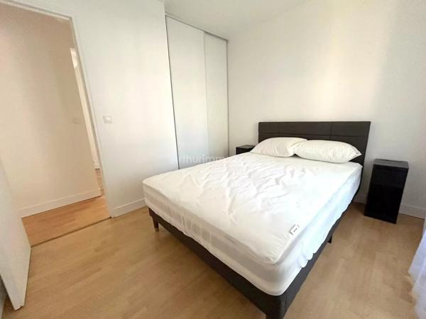 Location                                                      Appartement
                        
                     2 pièces                      39 m2                     à Clamart