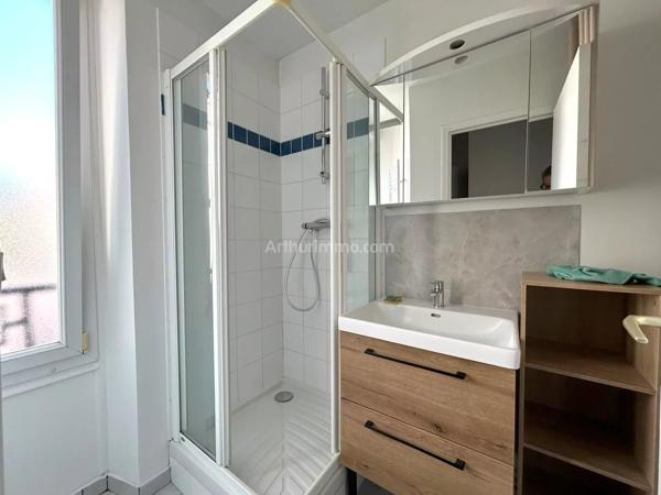 Location                                                      Appartement
                        
                     2 pièces                      39 m2                     à Clamart