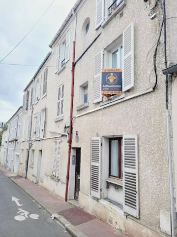 Location                                                      Appartement
                        
                     2 pièces                      39 m2                     à Clamart