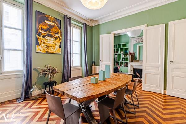 Maison à vendre 1 255 000 € Bordeaux 8 p 240 m² DPE E