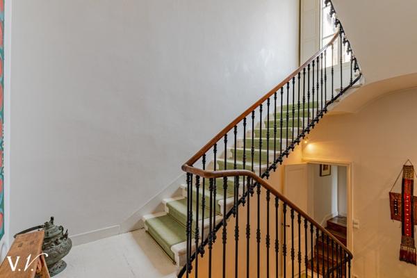 Maison à vendre 1 255 000 € Bordeaux 8 p 240 m² DPE E