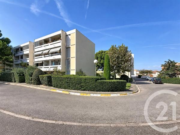 Appartement T3 à vendre  3 pièces - 59,85 m 2   MARSEILLE  - 13008
