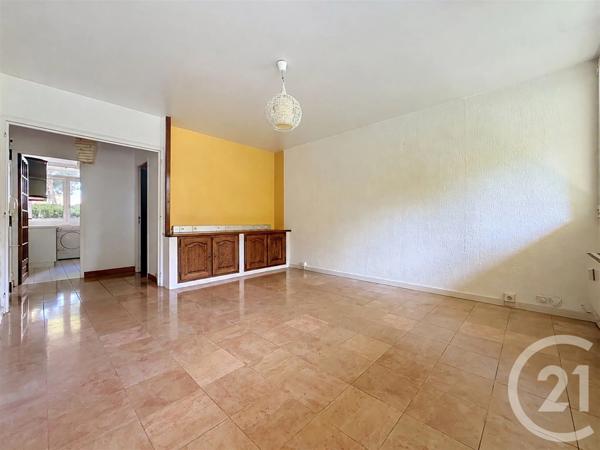 Appartement T3 à vendre  3 pièces - 59,85 m 2   MARSEILLE  - 13008