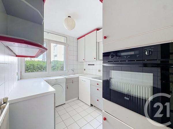 Appartement T3 à vendre  3 pièces - 59,85 m 2   MARSEILLE  - 13008