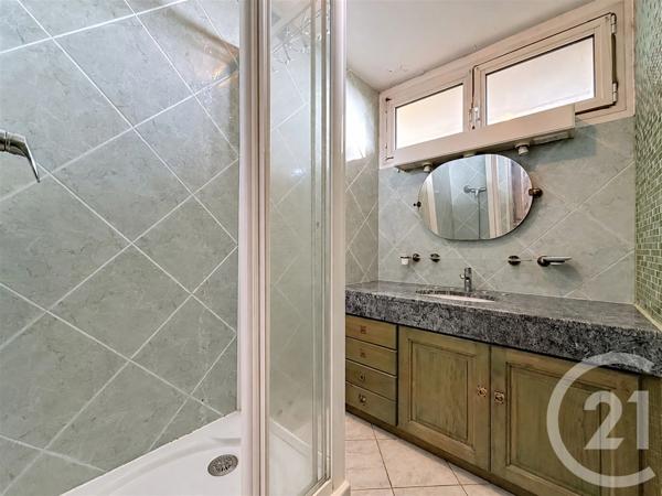Appartement T3 à vendre  3 pièces - 59,85 m 2   MARSEILLE  - 13008