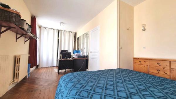 Vente                                                      Maison
                        
                     6 pièces                      131 m2                     à Beynes