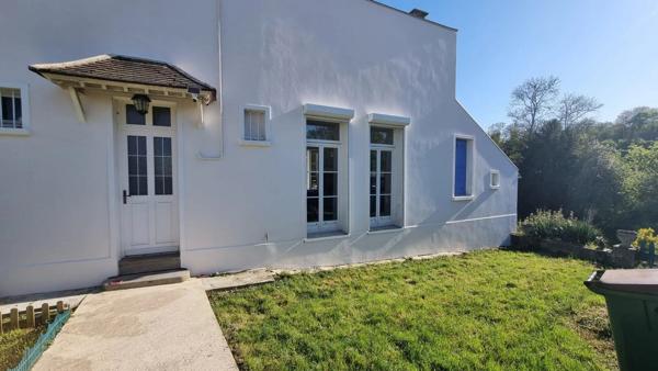 Vente                                                      Maison
                        
                     6 pièces                      131 m2                     à Beynes