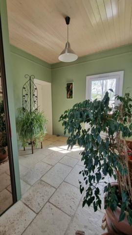Vente                                                      Maison
                        
                     6 pièces                      131 m2                     à Beynes